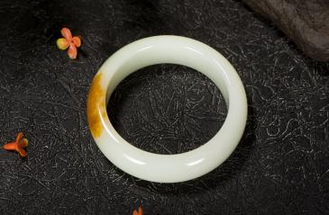 老山玉器 新疆和田玉籽料手鐲扁圓環(huán)形58mm